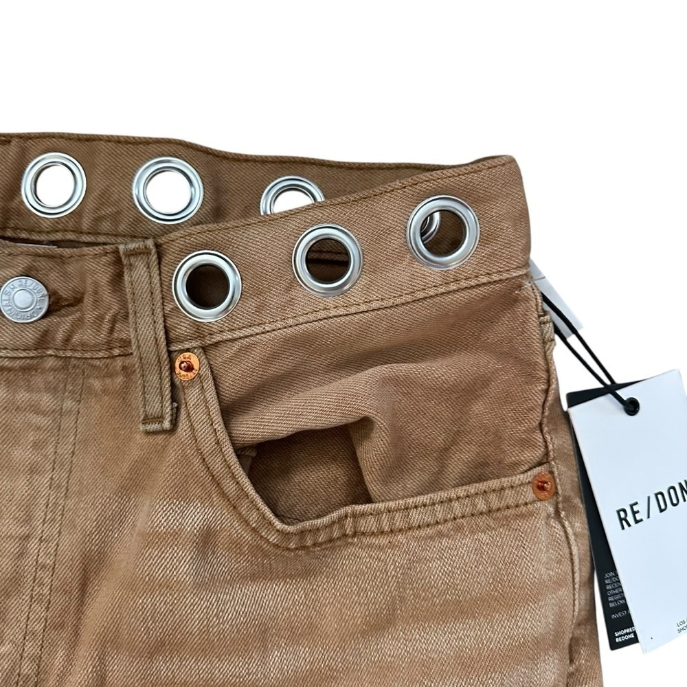 NWT Re/Done originals 90’s Loose Crop size 27 tan with metal
Grommets - Picture 7 of 11